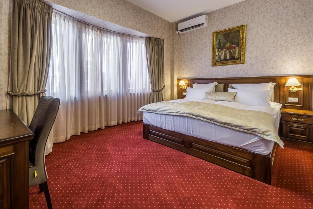 Noblesse Boutique Resort Hermannstadt Exterior foto A room at the hotel